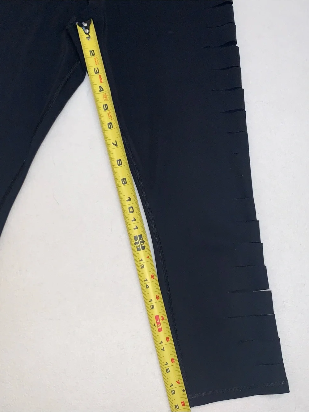 ALO YOGA High Waist Slice Cutout Cropped Leggings Black Airbrush Distressed Sz S